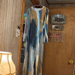 Abstract Long Sleeve Maxi Dress